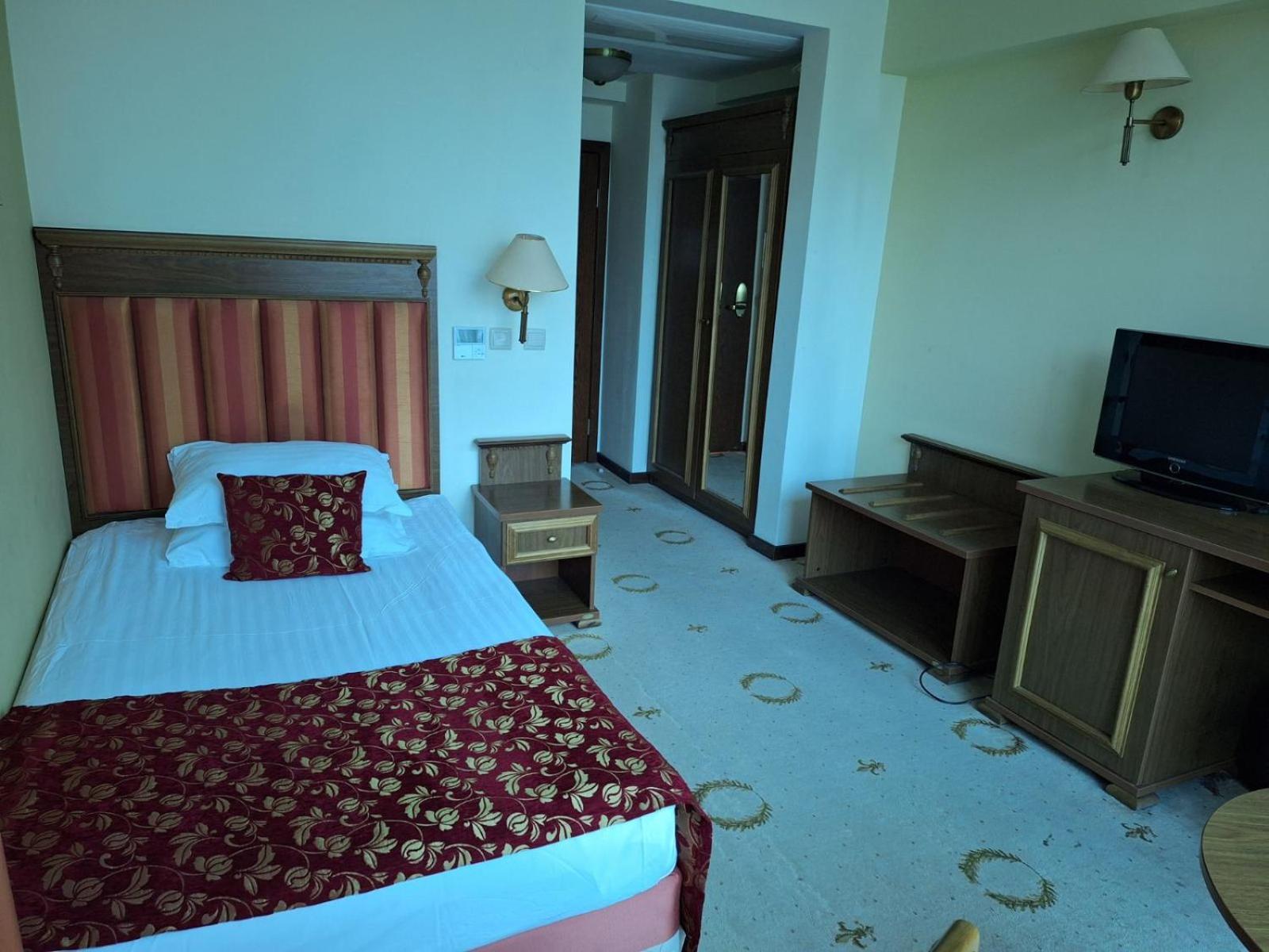 Efir Otel Eski Zağra Dış mekan fotoğraf